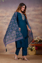 Women Ethnic Embroidered Thread Work Kurta with Trousers & Dupatta.